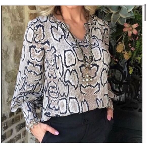 CAbi Tops - Cabi snakeskin animal print blouse‎ size M